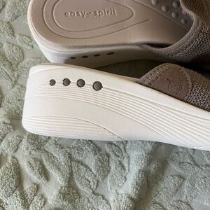 Easy Spirit Beige Slip-On Shoes